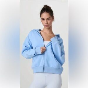 Vuori Women's Restore Full Zip Hoodie - M- Spring Light Blue Hoodie